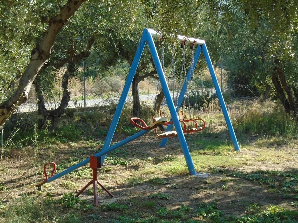 Paralia Demonias Tompras Village מראה חיצוני תמונה