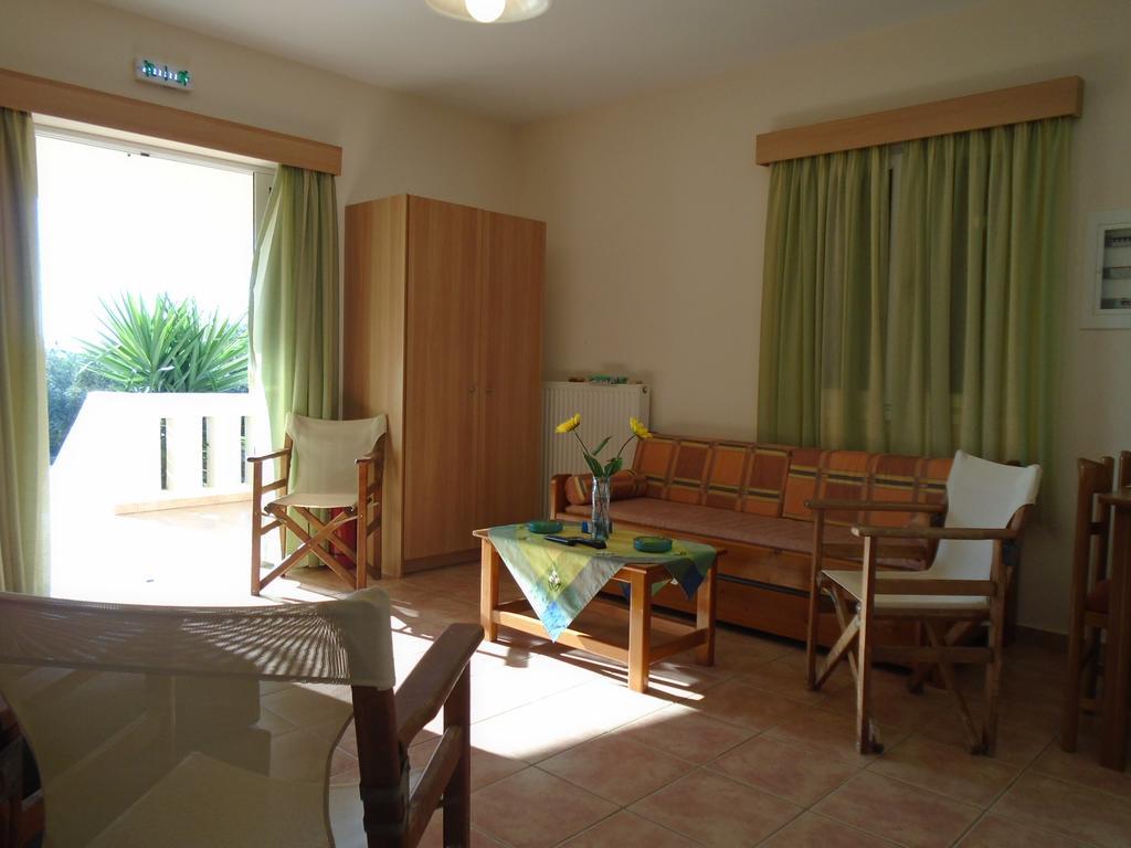 Paralia Demonias Tompras Village חדר תמונה