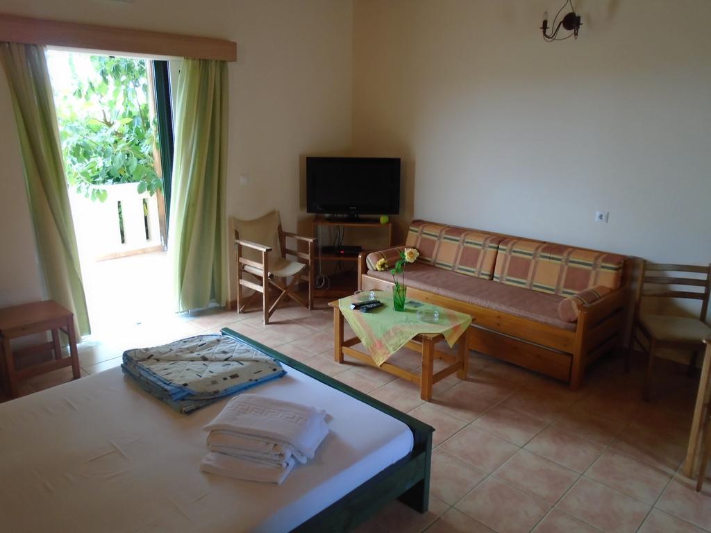 Paralia Demonias Tompras Village חדר תמונה
