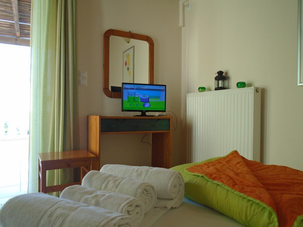 Paralia Demonias Tompras Village מראה חיצוני תמונה