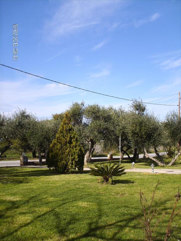 Paralia Demonias Tompras Village מראה חיצוני תמונה